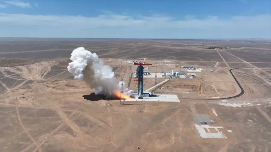 Foguete dá ré? China realiza pouso bem-sucedido de foguete reutilizável Um foguete reutilizável não muda apenas o pouso. Ele muda a economia inteira de uma missão espacial.