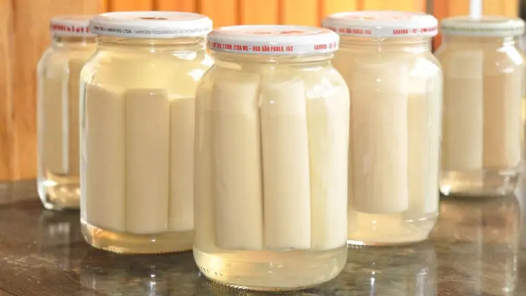 Devo ferver o palmito em conserva antes de comer? Existe risco de botulismo?