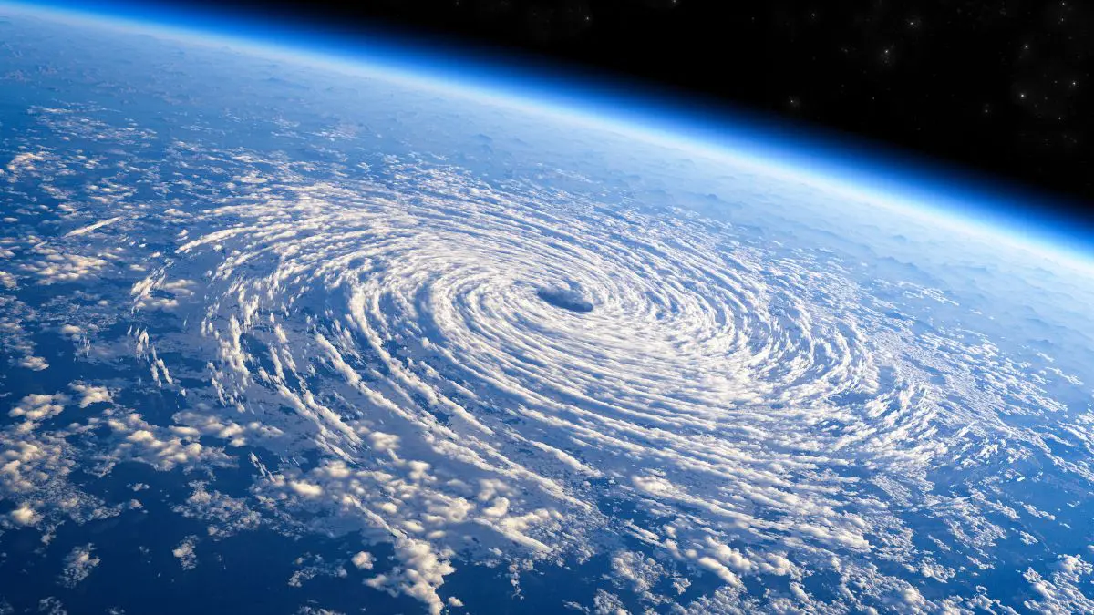 Você lembra do Ciclone-Bomba no Brasil em 2020? Relembre como foi O desastre de 2020 não chamou atenção apenas pela força do ciclone, mas pelo lugar onde ele ganhou intensidade: muito próximo do continente e de áreas densamente povoadas.
