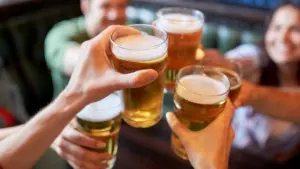 Dia Internacional da Cerveja na sexta? Não é por acaso. Vai comemorar?