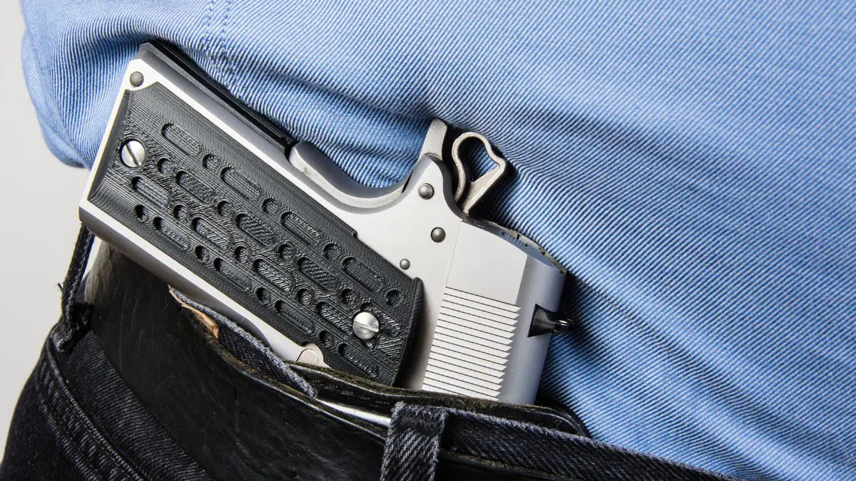 Empresários poderão ter porte de armas? Entenda o que muda com novo projeto o risco associado a uma categoria profissional deve gerar uma presunção maior de necessidade ou essa necessidade deve continuar sendo analisada individualmente?