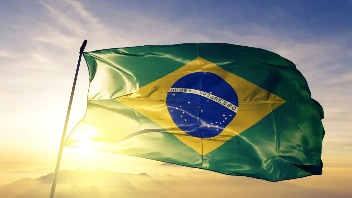 A discuss&atilde;o n&atilde;o &eacute; apenas sobre compreender as palavras, mas sobre se reconhecer na maneira como elas s&atilde;o utilizadas.