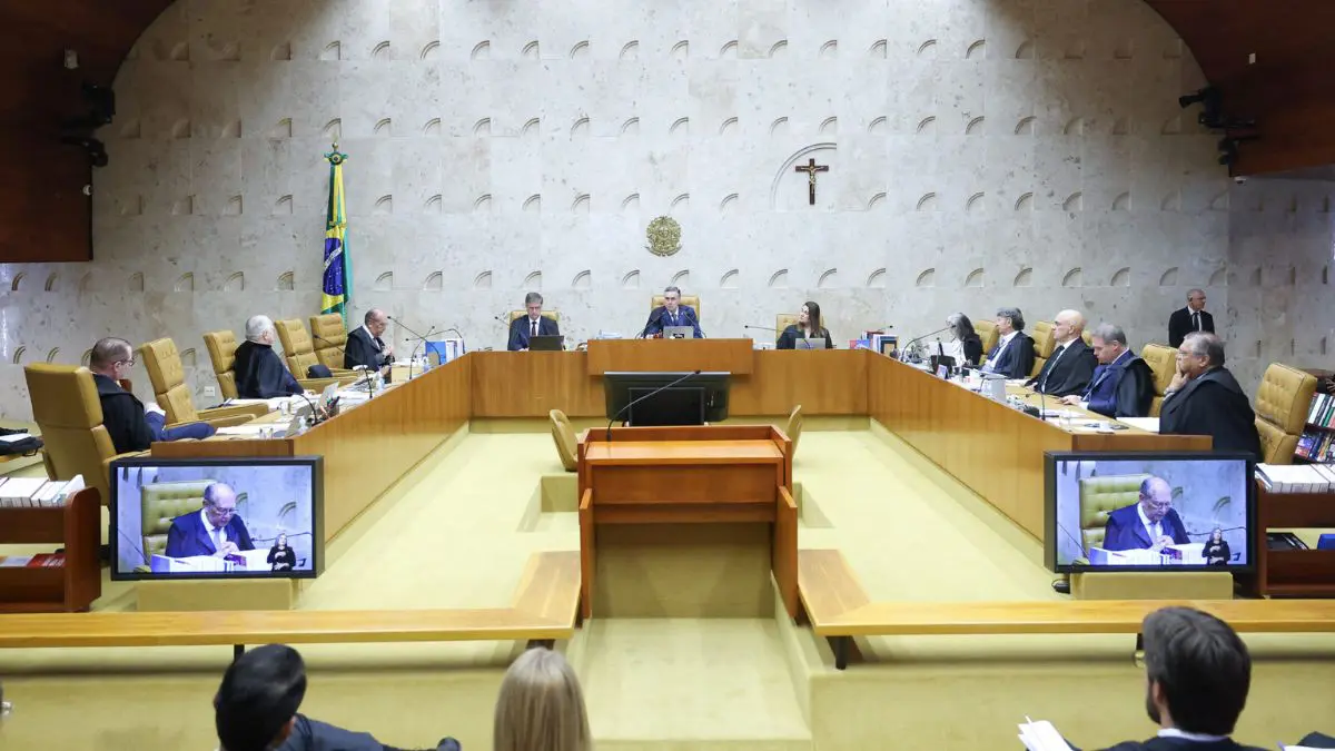 N&atilde;o existe um &uacute;nico &oacute;rg&atilde;o acima do STF. O controle sobre o Supremo est&aacute; distribu&iacute;do entre a pr&oacute;pria Corte, a PGR, o Senado, o Congresso e a sociedade.