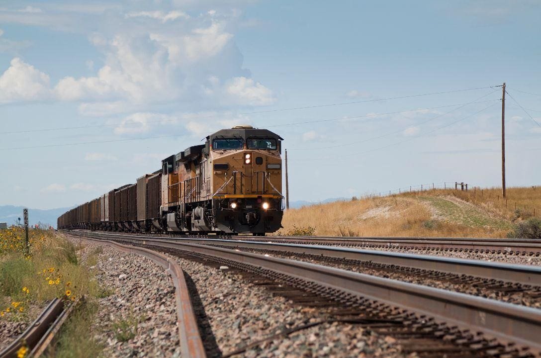A ferrovia que vai encurtar oceanos e ligar continentes