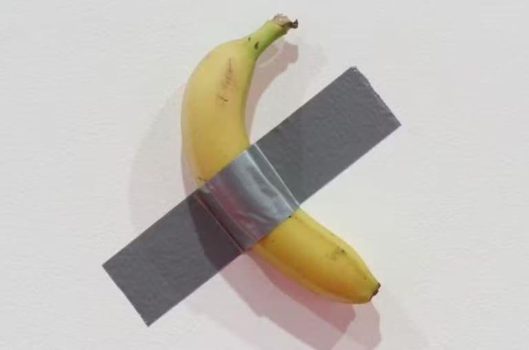 A obra de arte com banana e fita adesiva que pode ser vendida por R$ 8,8 milhões