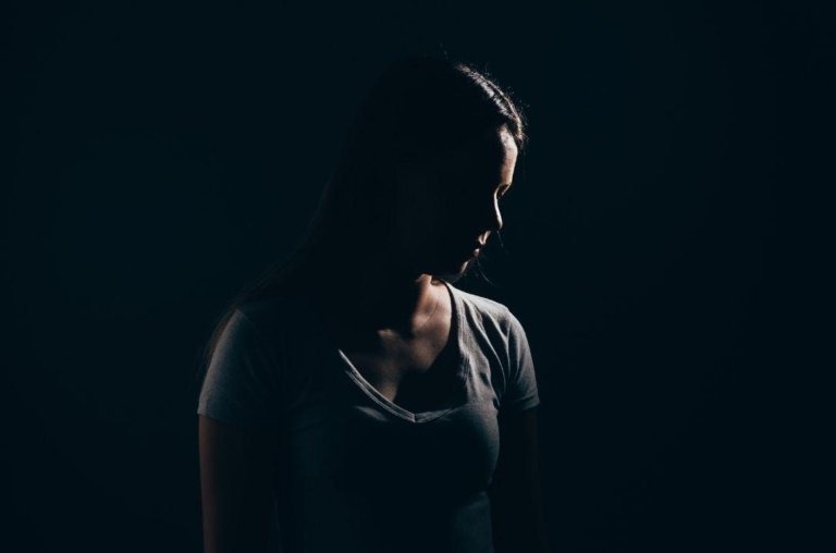 Agora é lei! Manipular imagens para constranger mulheres é crime