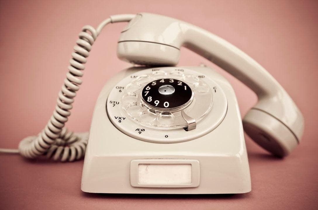 Alô, quem fala? Por que o telefone fixo está voltando?