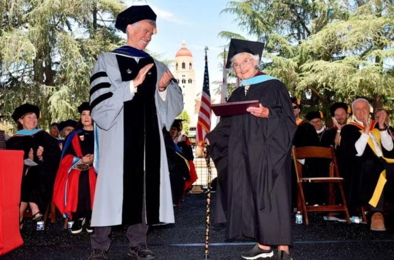 Avó de 105 anos concluiu o mestrado em Stanford após 83 anos