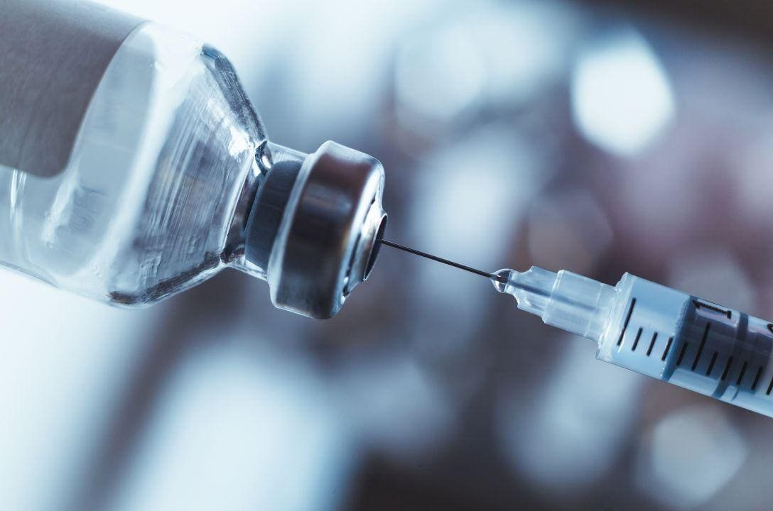 Brasil vai investir 450 milhões para criar vacinas com RNA
