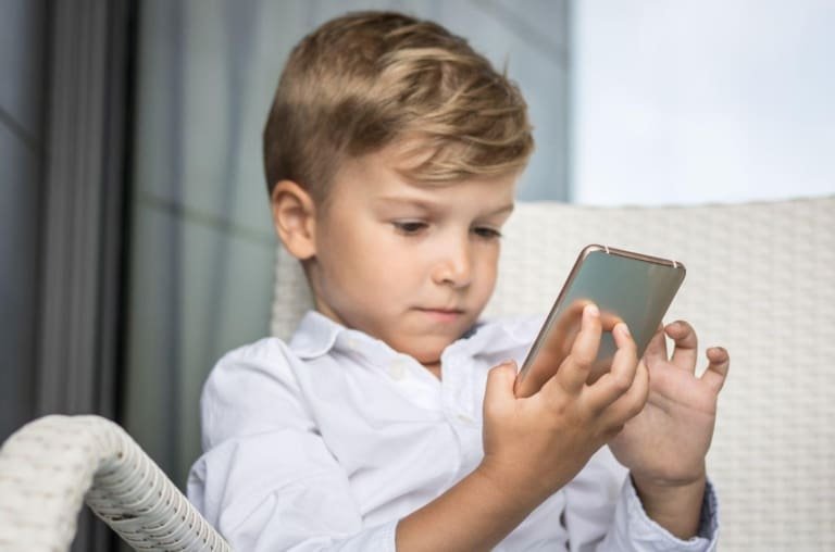 Cérebro infantil absorve mais radiação do que você imagina