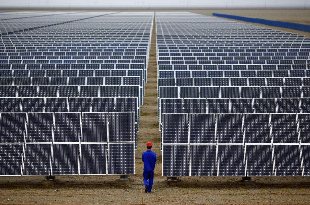 China criou a "Grande Muralha" de painéis solares no deserto