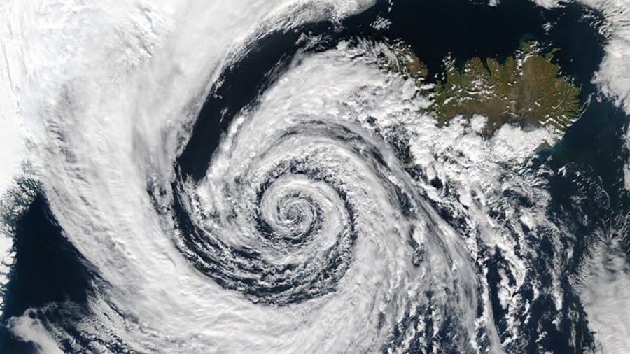 Um ciclone n&atilde;o precisa tocar a terra para causar impactos