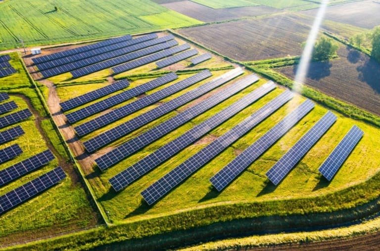 Como funciona a energia solar?