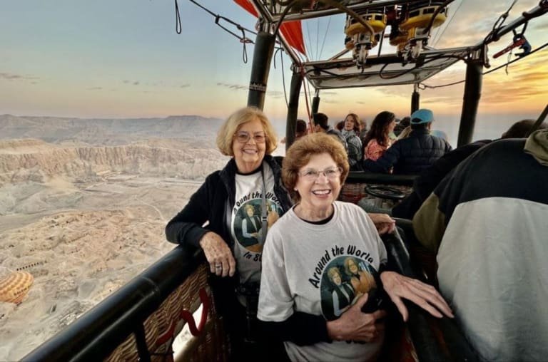 Duas amigas de 80 anos deram a volta ao mundo em 80 dias