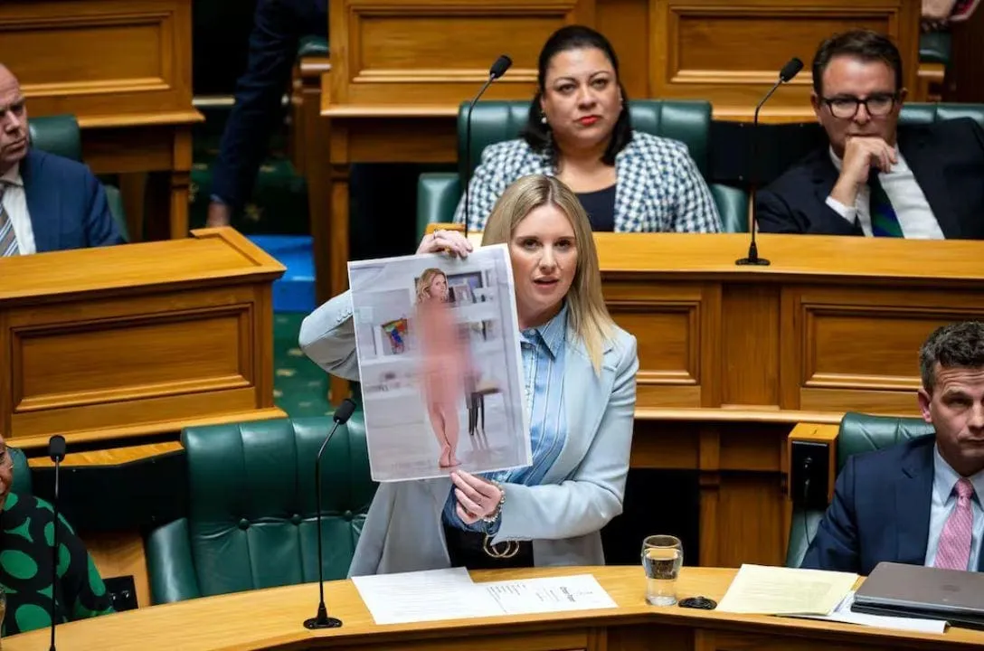 ela exibiu no parlamento uma deepfake criada com a imagem dela c09e6