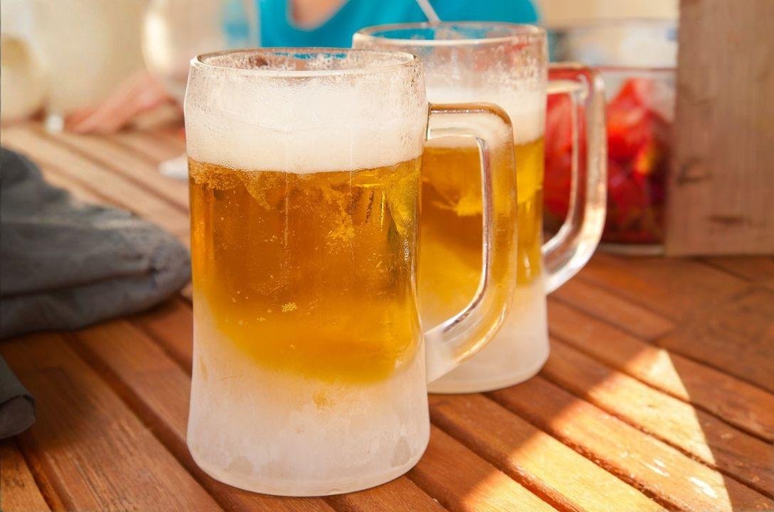 Entenda por que nem toda cerveja foi feita para beber gelada