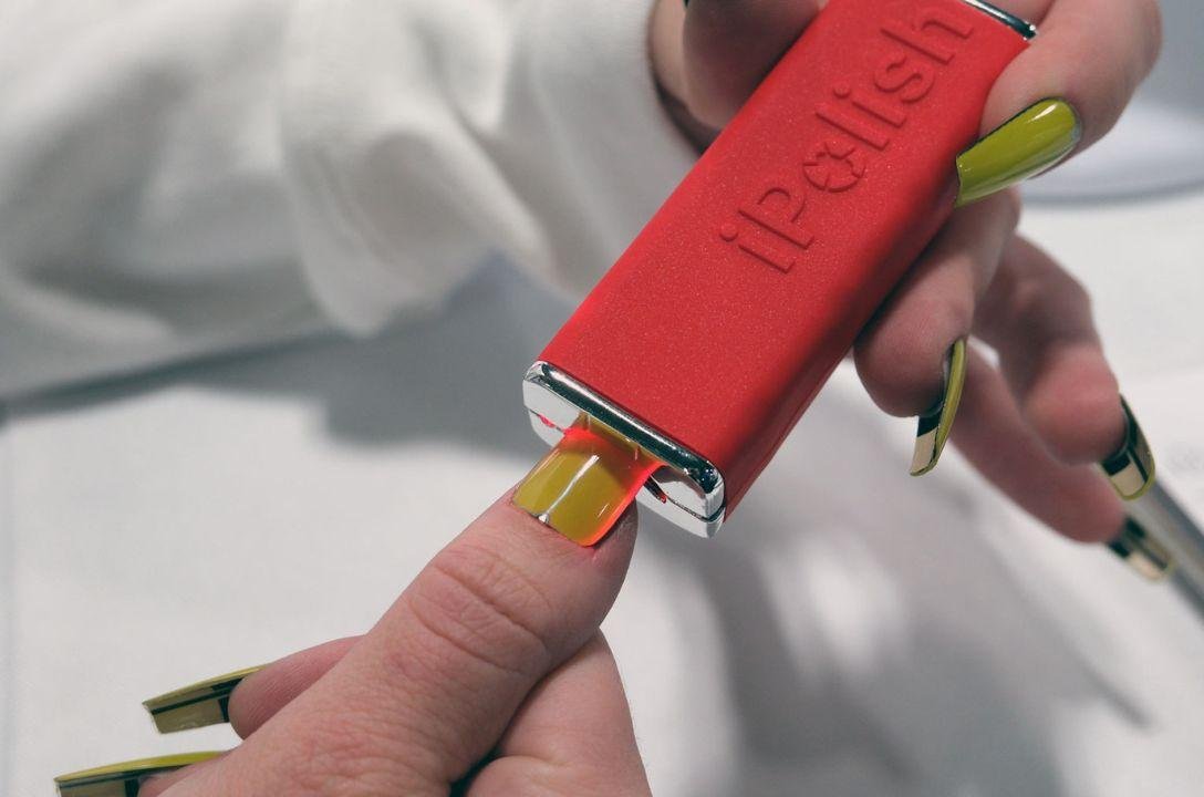 Esmalte já era? Conheça as unhas inteligentes da iPolish