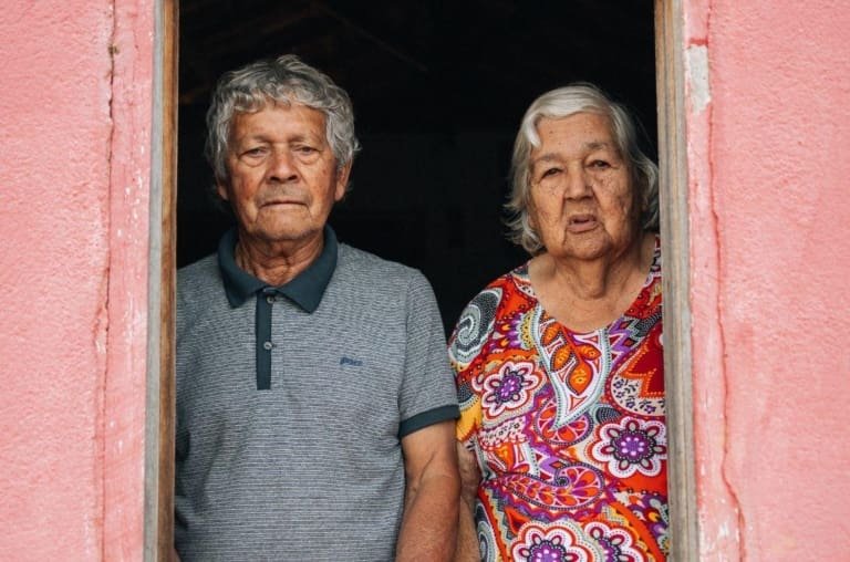 Expectativa de vida global volta a níveis pré-pandemia