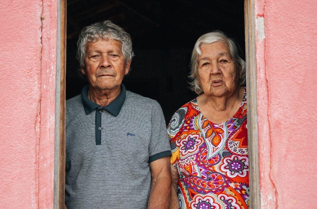 Expectativa de vida global volta a níveis pré-pandemia