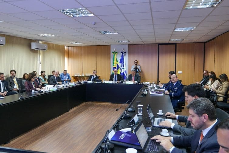 Governo federal discute nova Política Nacional de Inteligência