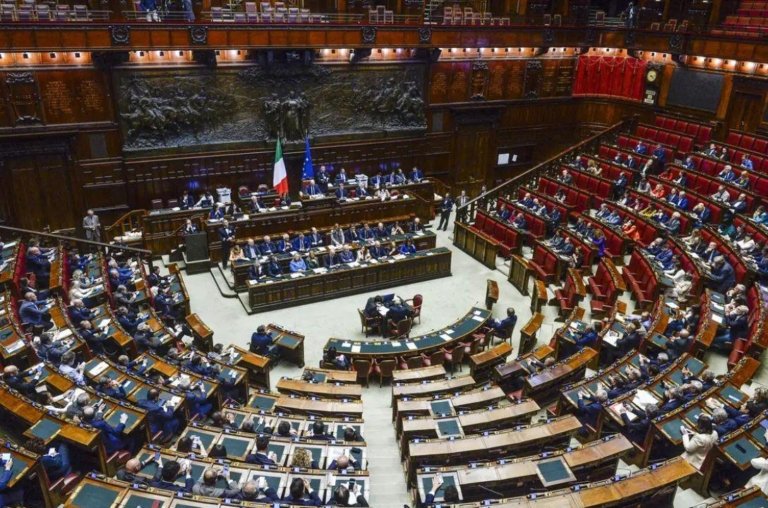 Itália adota pena de prisão perpétua em casos de feminicídio