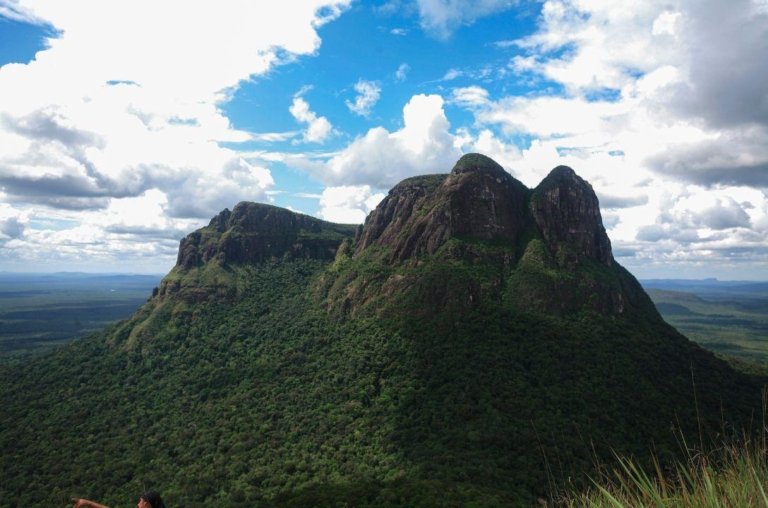 Já imaginou que o vulcão mais antigo do mundo fica no Brasil?