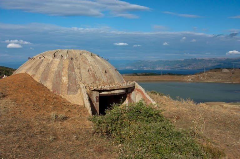 Lituânia pede aos cidadãos que comecem a construir bunkers