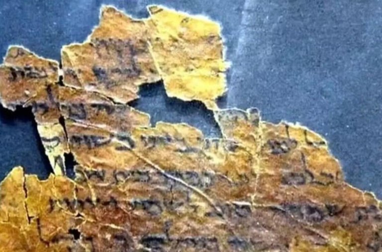Manuscritos do Mar Morto revelam mensagem após 2 mil anos