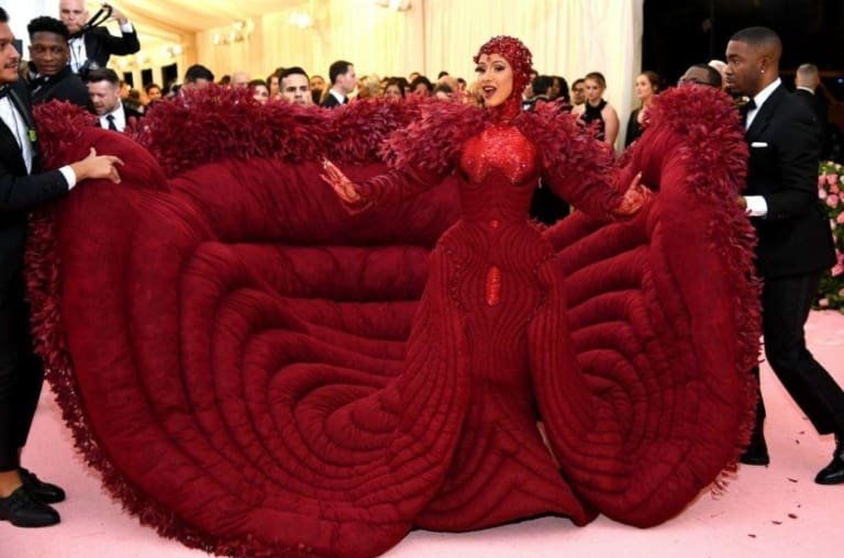 Met Gala, O evento de moda polêmico dos famosos!