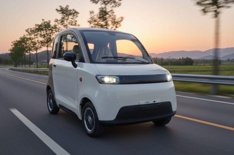 Minicarro elétrico chinês chega ao Brasil por menos de R$ 50 mil