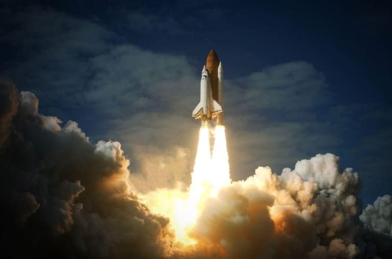 NASA quer pousar na Lua até 2027, mas China pode surpreender