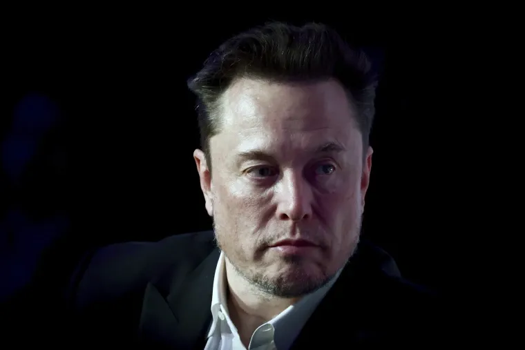Neuralink de Elon Musk Implantou com Êxito o Chip Cerebral 'Telepathy': A Revolução da Interface Cérebro-Computador