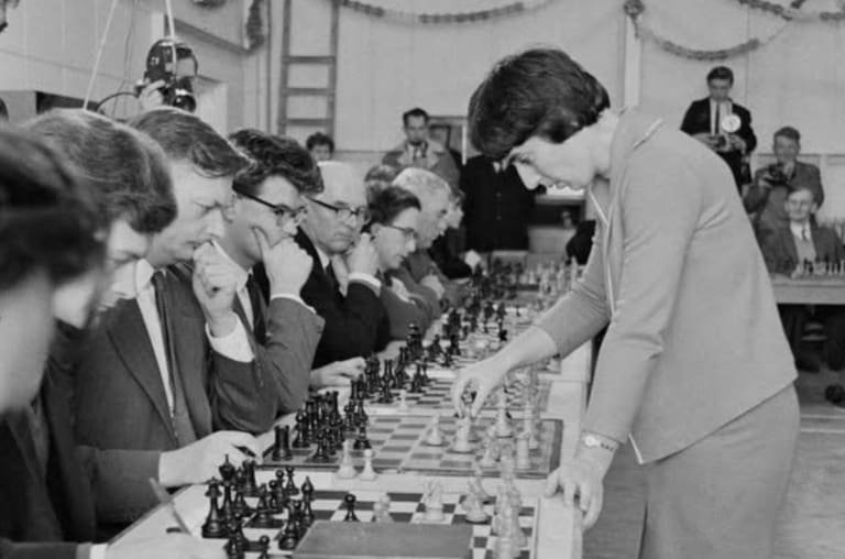 Nona Gaprindashvili - A rainha real do tabuleiro de xadrez