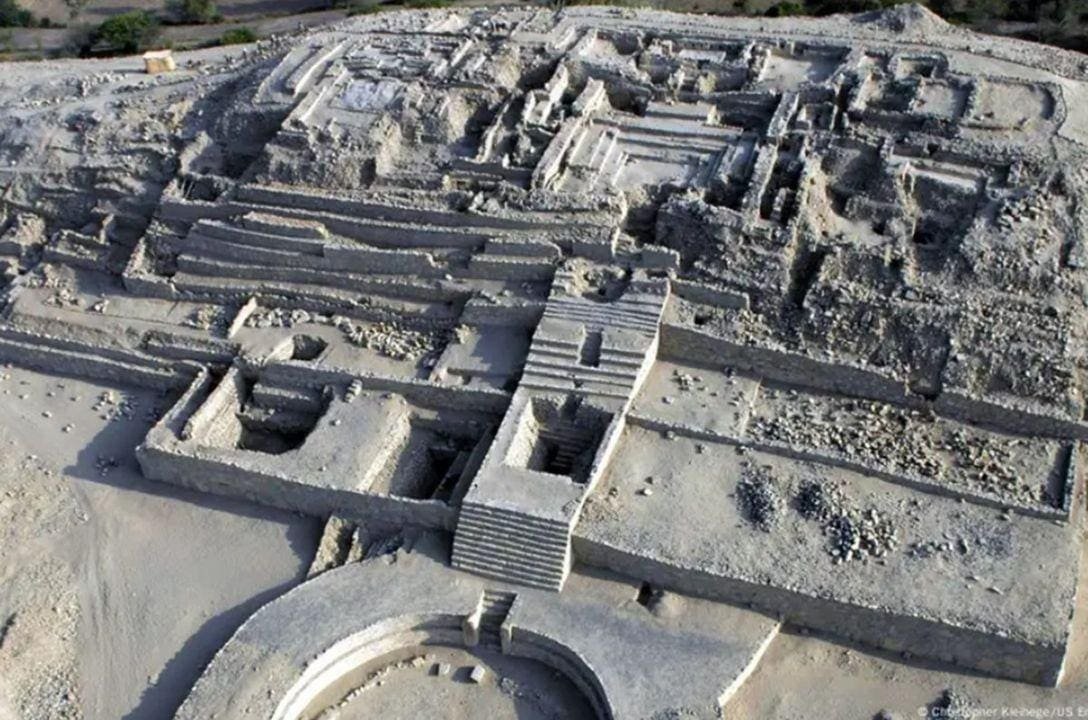 Peru descobre pirâmide de civilização mais antiga da América