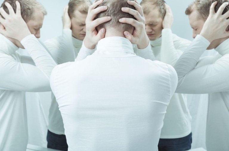 Por que pessoas com esquizofrenia ouvem vozes?