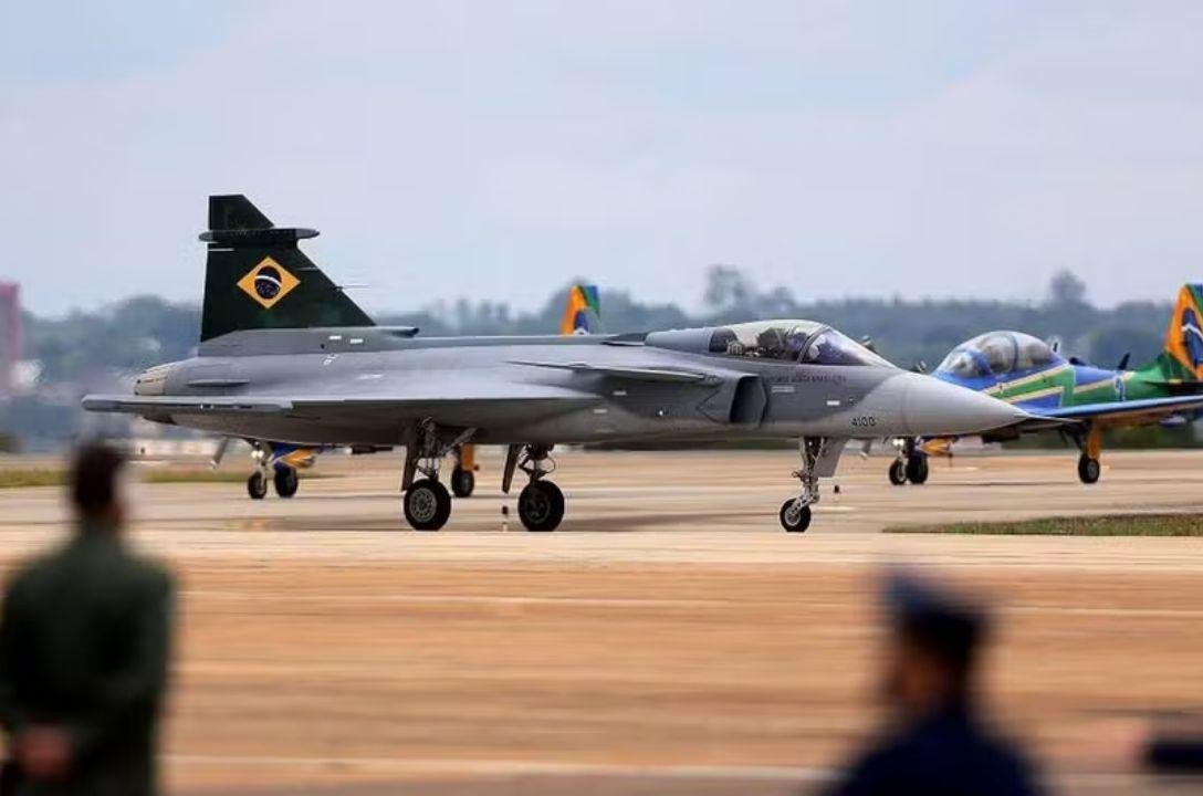 Primeiro F-39 Gripen feito no Brasil entra na reta final