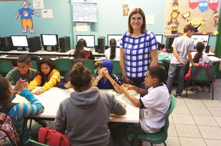 Professora brasileira é eleita a mais influente do mundo