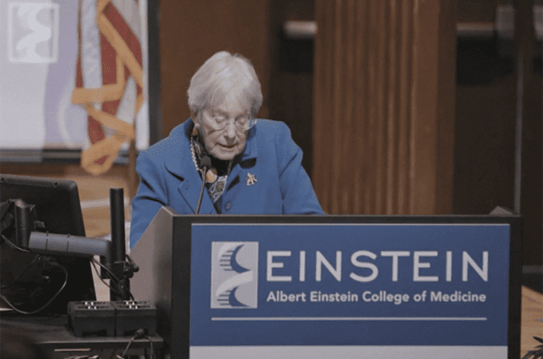 Professora doa US$ 1 Bilhão para faculdade de medicina e torna estudo acessível