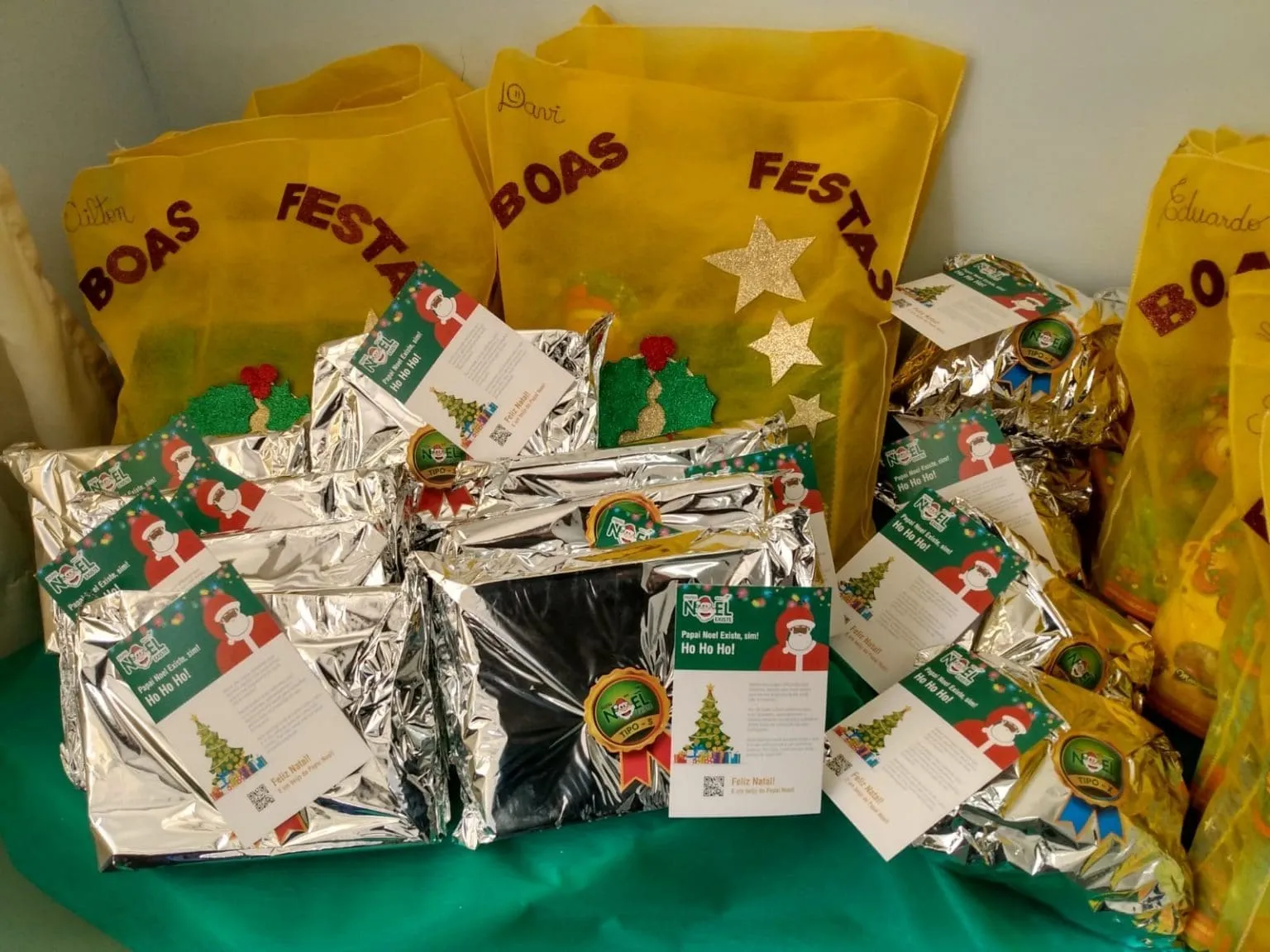 publico e convidado a escrever cartinhas em nome do noel