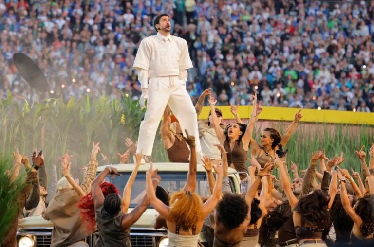 Quem é Bad Bunny? Conheça a história do fenômeno global