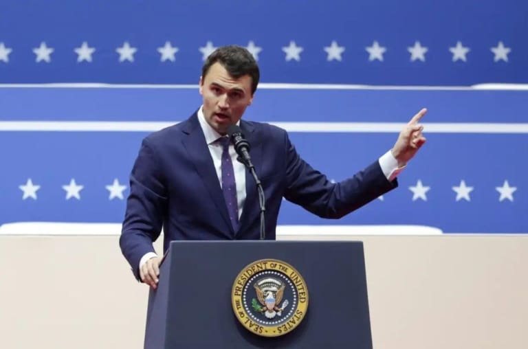 Quem era Charlie Kirk? Ele foi baleado durante evento nos EUA