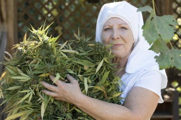 Quem são as “freiras da maconha” que inspiraram Hollywood?
