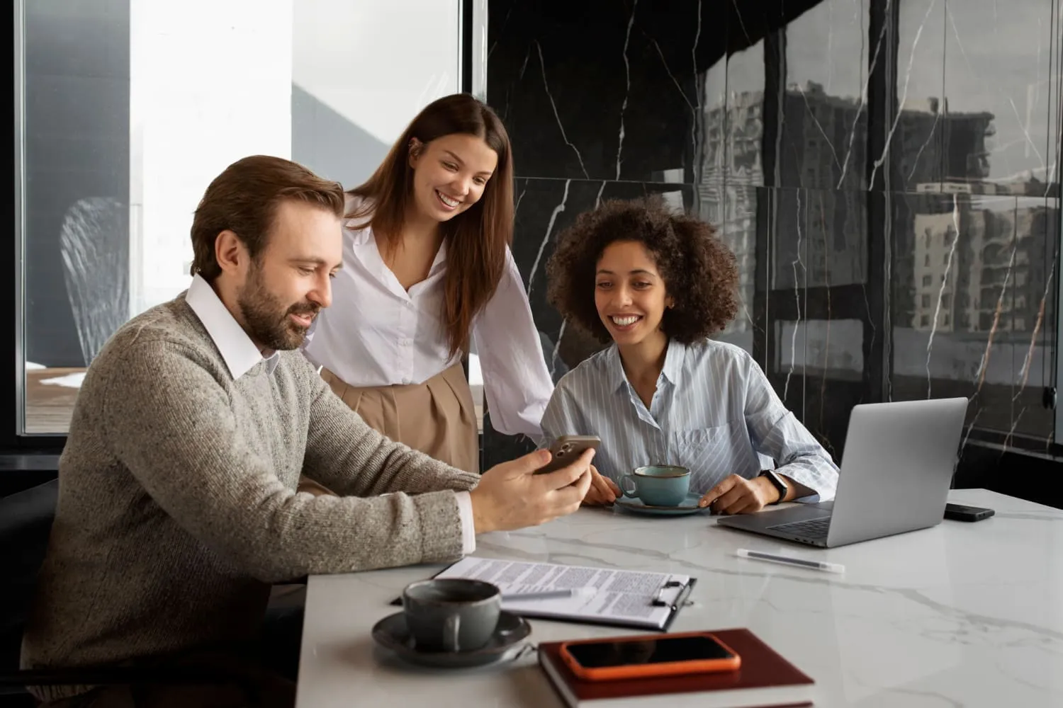 rapid learning microcursos auxiliam equipes multiculturais
