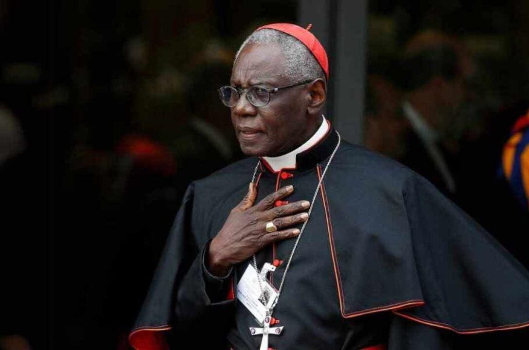 Robert Sarah - O cardeal africano que pode mudar o Vaticano