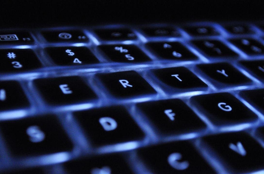 Seu teclado pode estar mais sujo que uma privada