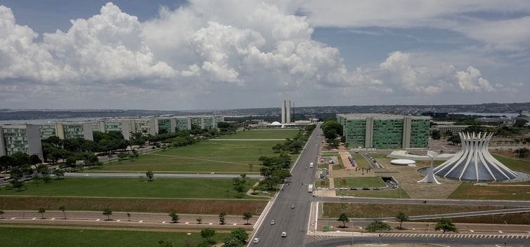 Superávit primário atinge segundo maior valor da história para outubro
