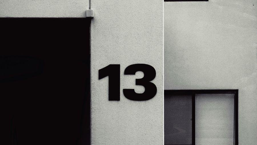 Triscaidecafobia: Entenda o que é o medo do número 13