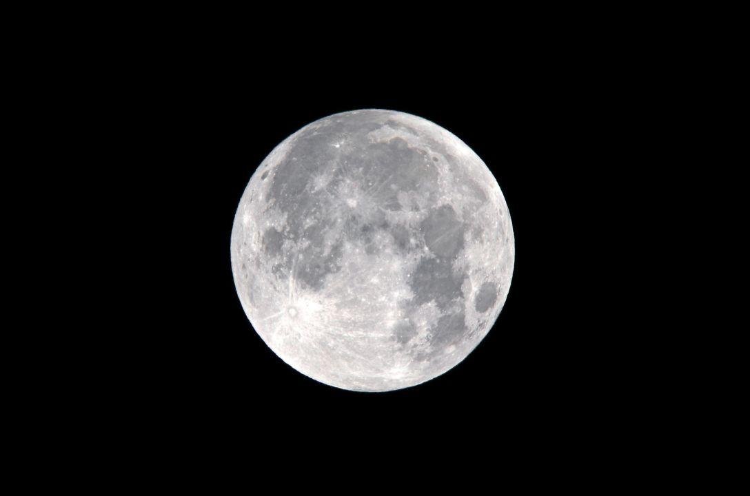 Última superlua do ano acontece hoje. Saiba como observar