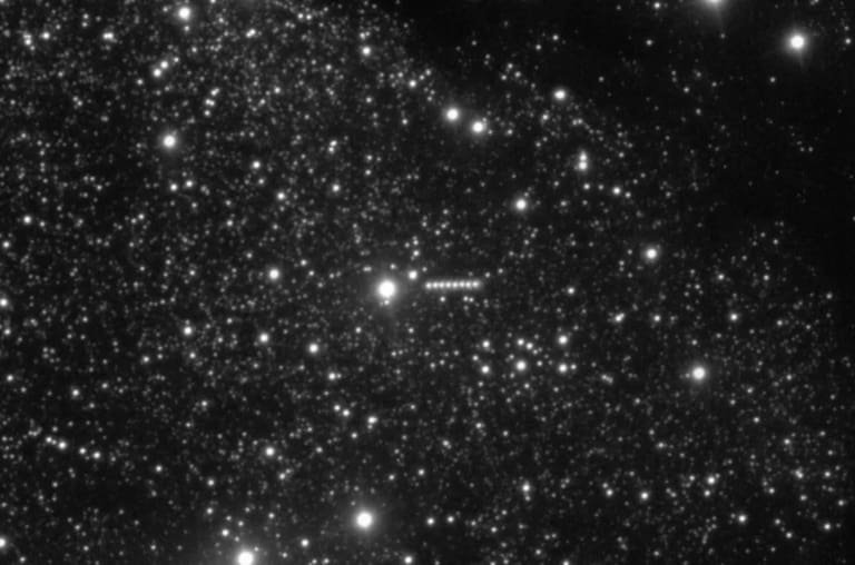 Um cometa mais velho que o Sol acaba de nos visitar