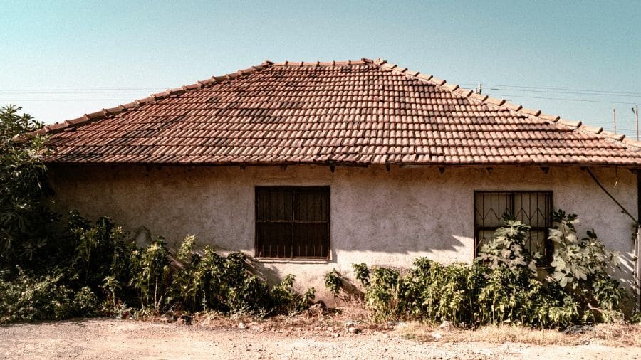 Na pr&aacute;tica, o verdadeiro custo dessas casas aparece nas regras e exig&ecirc;ncias que acompanham o programa